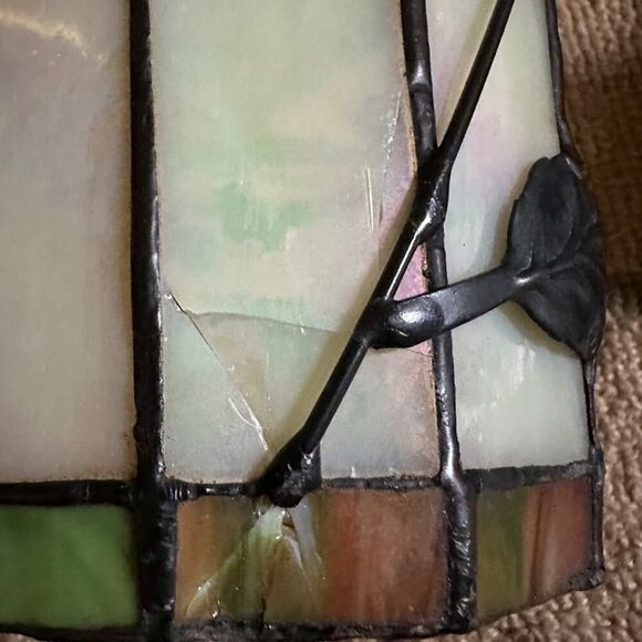 Vintage Quoizel Collectibles scrolling vines w cream glass shades set of 2 - Picture 12 of 16